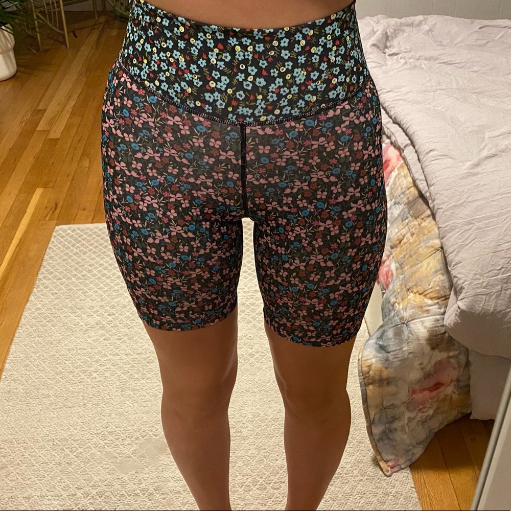 Nike Dry Fit XS Flower Pattern Biker Shorts
